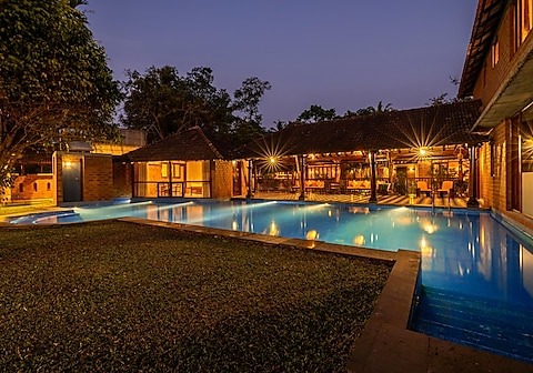 AMA STAYS AND TRAILS LILY PAD KUMARAKOM